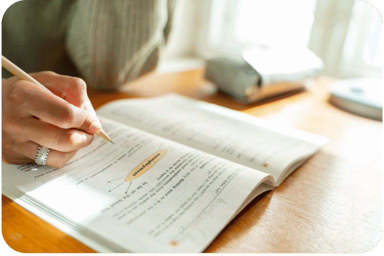 Beyond Textbooks: How Professional Digital Materials Elevate Your Teaching and Training